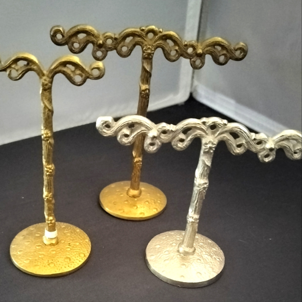 3 Earring Stands - Picture 2 of 2
